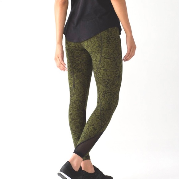 Lululemon Inspire Tight ll - Picture 2 of 7